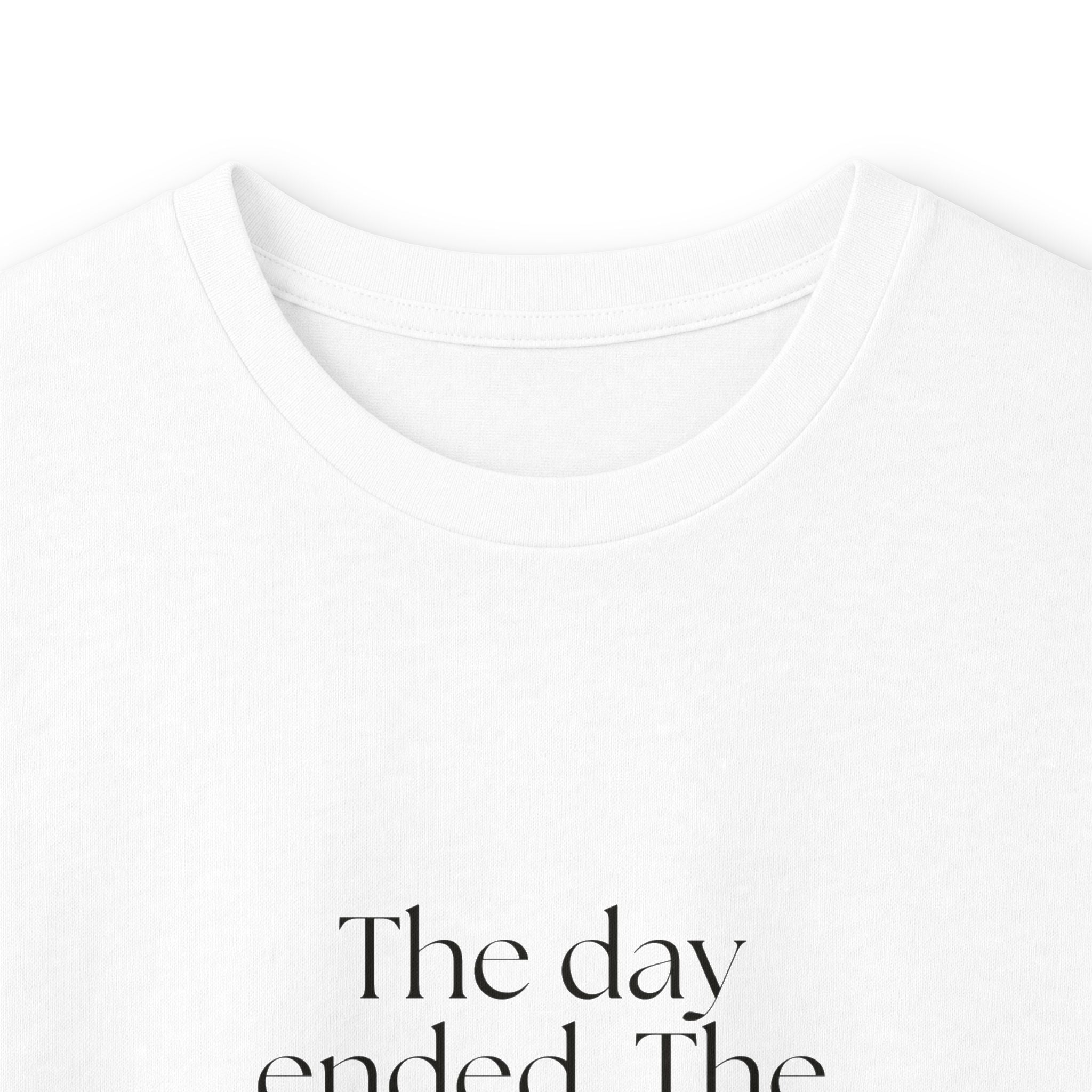 The day ended. The thinking did not - Long Sleeve Shirt - For Overthinkers