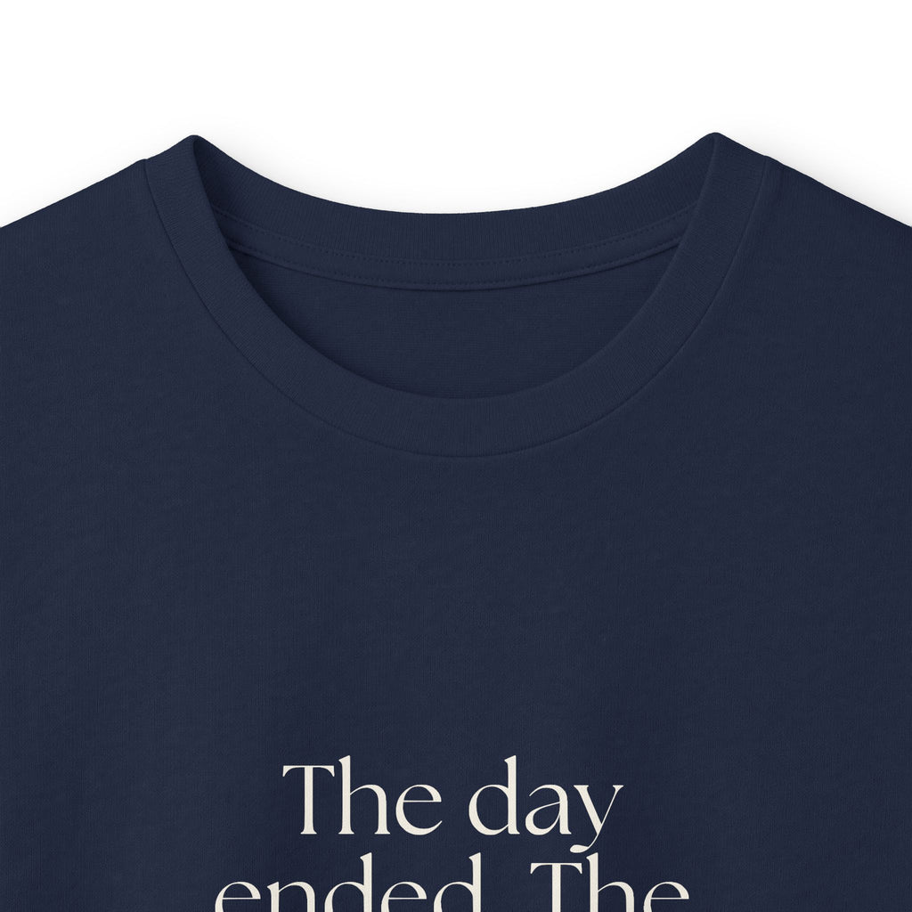 The day ended. The thinking did not - Long Sleeve Shirt - For Overthinkers